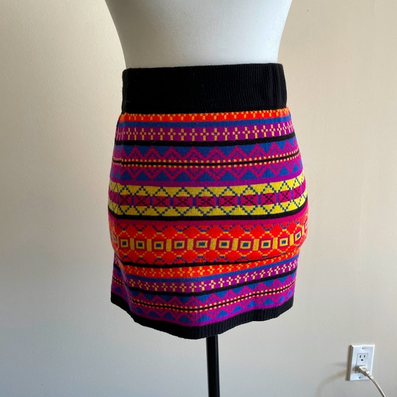 Funky sweater skirt - Picture 4 of 4